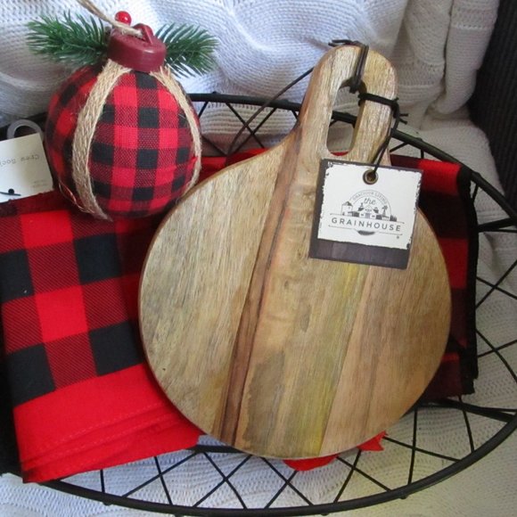 Buffalo Plaid Hostess Gift Basket - Picture 4 of 4